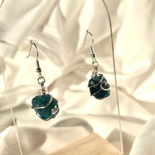 Load image into Gallery viewer, Blue Apatite Silver Earrings
