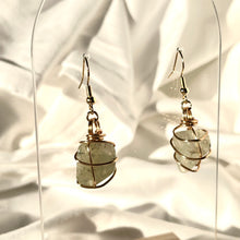 Load image into Gallery viewer, Prehnite Gold Earrings
