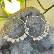 Load image into Gallery viewer, Fresh Water Pearl Hoops
